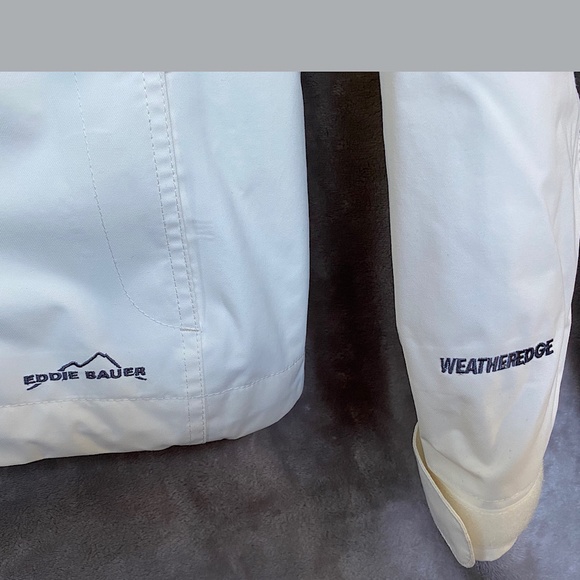 🎉NWOT EDDIE BAUER Rainfoil Packable Jacket, Size LG, Cream - Picture 10 of 12